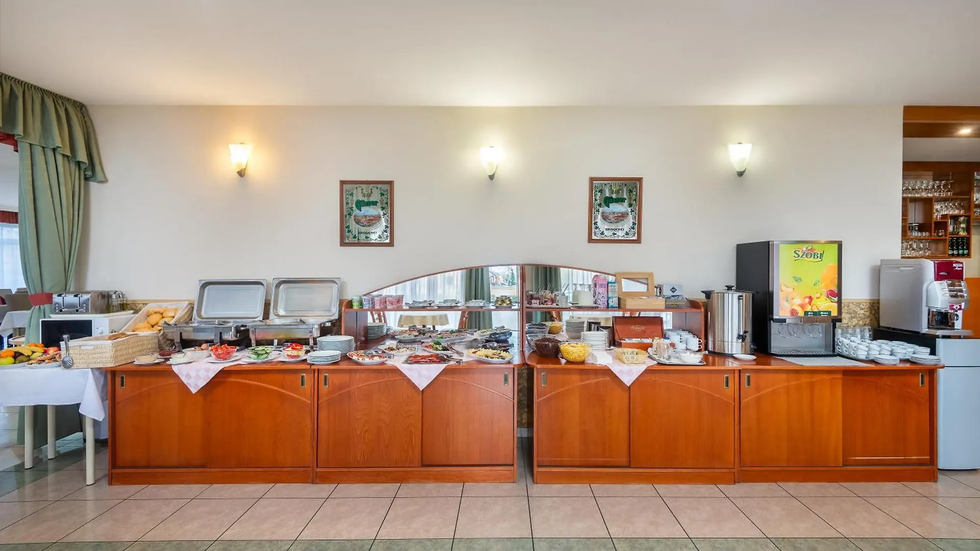 Platan Hotel Debrecen 3*,