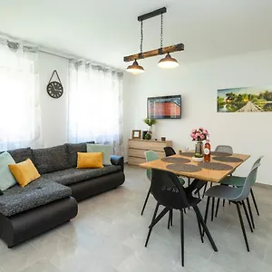 Apartman Zsendülő Apartman